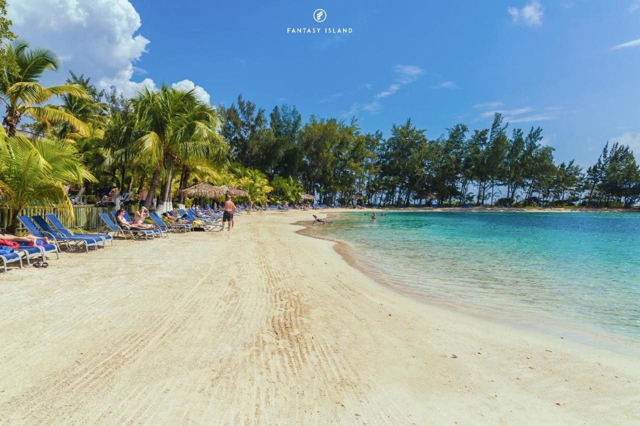 Fantasy Island Beach Resort And Marina First Bight Εξωτερικό φωτογραφία